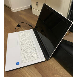 エヌイーシー(NEC)のノートパソコン　LAVIE Note Standard NS150/FAW (ノートPC)