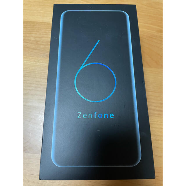 ZenFone 6 128GBスマホ