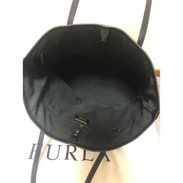 Furla(フルラ)のFURLA フルラ トートバッグ ブラック　大容量 レディースのバッグ(トートバッグ)の商品写真