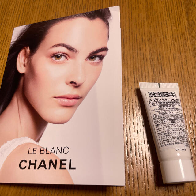 CHANEL(シャネル)の【新品未使用】シャネル ル ブラン セラム HLCS(5ml サンプル) コスメ/美容のスキンケア/基礎化粧品(美容液)の商品写真