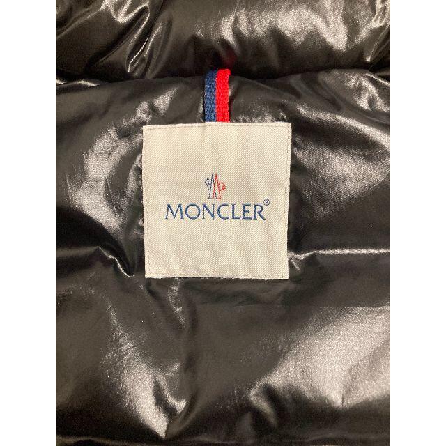 MONCLER(モンクレール)のMONCLER ダウンベスト メンズのジャケット/アウター(ダウンベスト)の商品写真