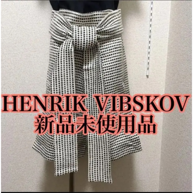 HENRIK VIBSKOV ショートパンツ