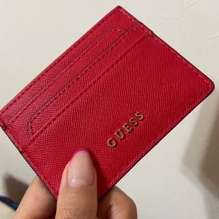 ゲス(GUESS)のGUESS パスケース(名刺入れ/定期入れ)