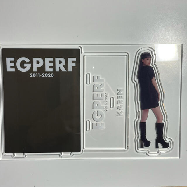 E-girls(イーガールズ)の藤井夏恋 アクリルスタンド 黒衣装ver. エンタメ/ホビーのタレントグッズ(女性タレント)の商品写真