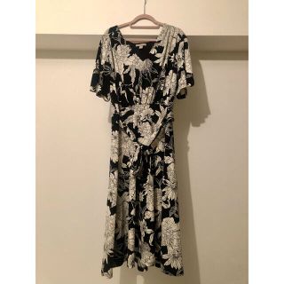 エイチアンドエム(H&M)のH&M 花柄ワンピース"着画あり"(ひざ丈ワンピース)