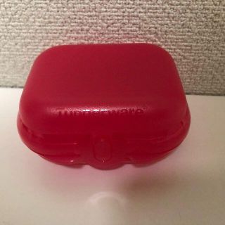 【新品未使用】Tupperware 容器（ピンク）送料無料(容器)