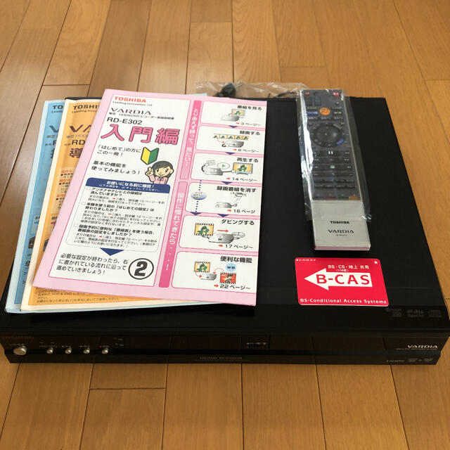 東芝 DVDレコーダー VARDIA RD-E302