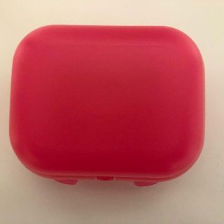 【新品未使用】Tupperware 容器（ピンク）送料無料(容器)