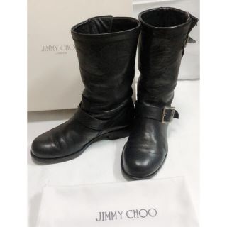 ジミーチュウ(JIMMY CHOO)の【ジミーチュウ JIMMY CHOO】バイカーエンジンアロングブーツ☆23cm (ブーツ)