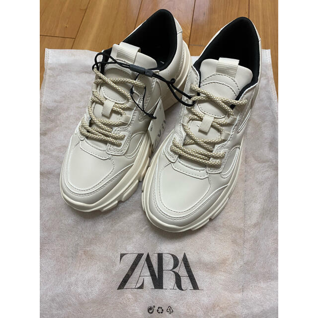 ZARA(ザラ)のhazukiさま専用 レディースの靴/シューズ(スニーカー)の商品写真