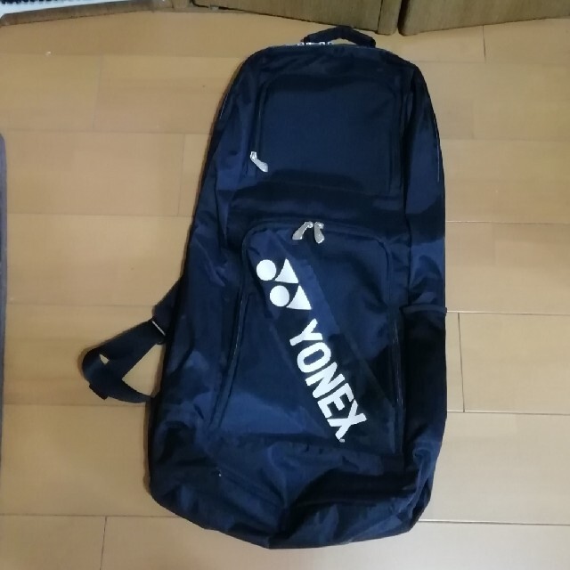 YONEX(ヨネックス)のYONEX バトミントン　テニス　リュック　バッグ　黒 チケットのスポーツ(その他)の商品写真