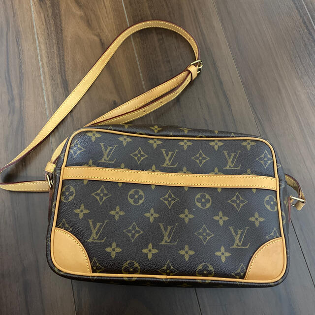 LOUIS VUITTON(ルイヴィトン)の美品　ルイヴィトン　ショルダーバッグ レディースのバッグ(ショルダーバッグ)の商品写真