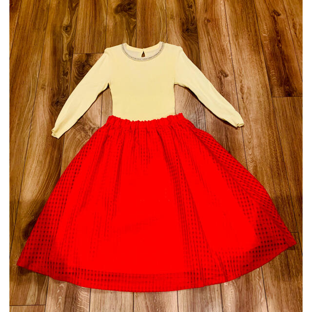 Mila Owen(ミラオーウェン)の新品！タグ付き！Mila Owen 赤いスカート レディースのスカート(ひざ丈スカート)の商品写真