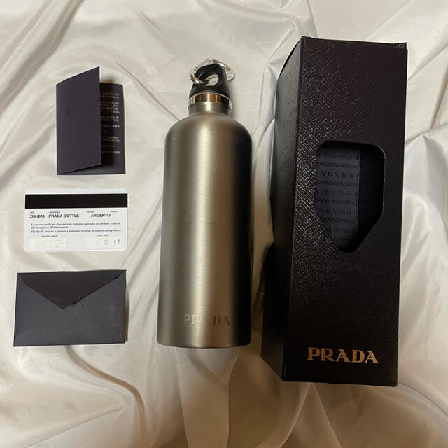 PRADA - 新品未使用 入手困難PRADAプラダタンブラー水筒の通販 by t's 