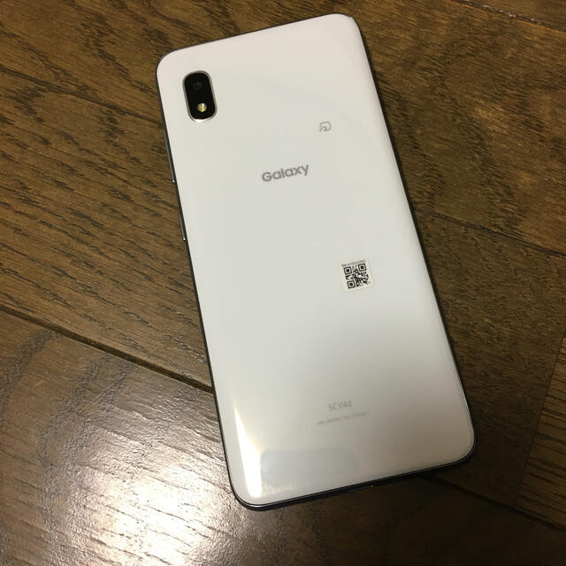 美品　GALAXY A20 au scv46