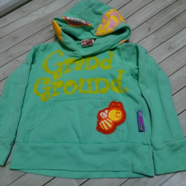 GrandGround(グラグラ)のグラグラ　GRANDGROUND 長袖パーカー　110cm キッズ/ベビー/マタニティのキッズ服女の子用(90cm~)(Tシャツ/カットソー)の商品写真