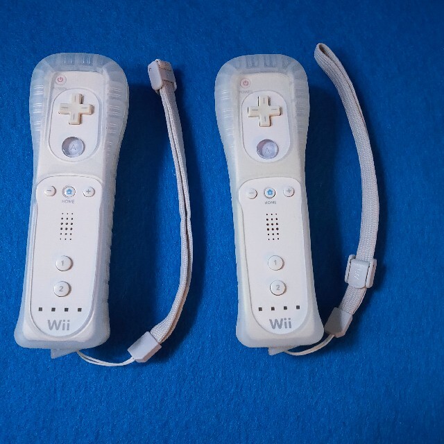 Wii - 美品！ 任天堂 Wiiリモコン カバー 紐付き ！の通販 by