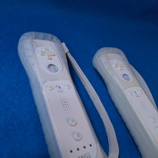 Wii - 美品！ 任天堂 Wiiリモコン カバー 紐付き ！の通販 by