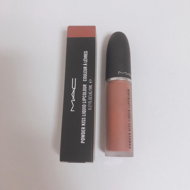 MAC(マック)のMAC パウダーキスリキッドリップカラー　オーバーザトープ コスメ/美容のベースメイク/化粧品(口紅)の商品写真