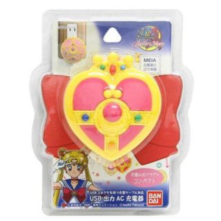 セーラームーン(セーラームーン)の【新品】美少女戦士セーラームーンUSB出力AC充電器ハートコンパクト バンダイ(バッテリー/充電器)