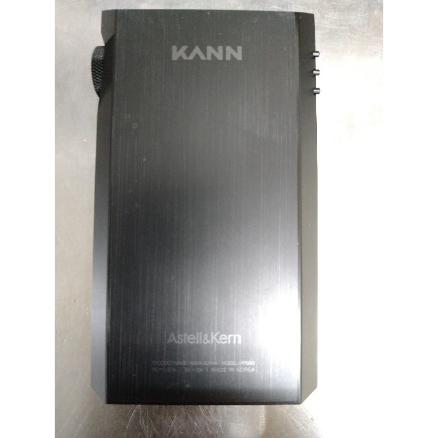 kann alpha ほぼ新品、純正レザーケースブラック付 スマホ/家電/カメラのオーディオ機器(ポータブルプレーヤー)の商品写真