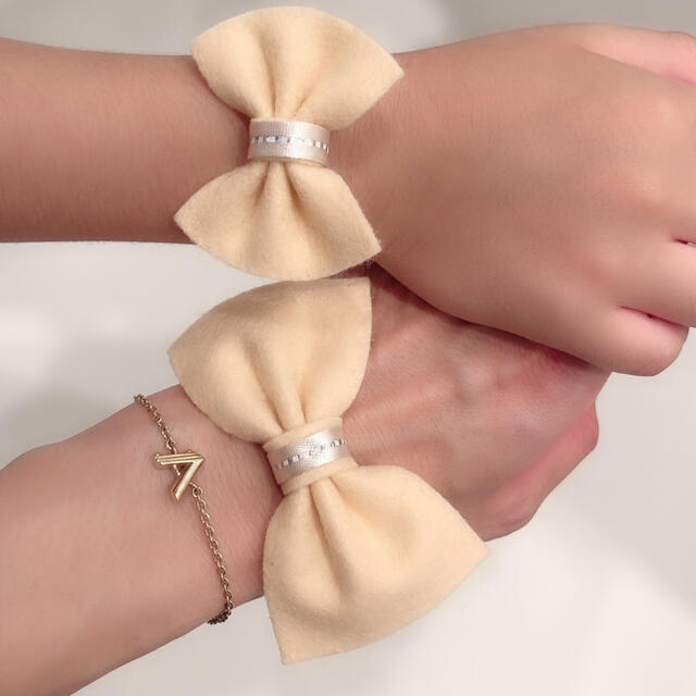 3個セット ペールオレンジ リボンヘアゴム 親子 お友達とお揃いにできます の通販 By Amore Flower ラクマ 3個セット ペールオレンジ リボンヘアゴム 親子 お友達とお揃いにできます の通販 By Amore Flower ラクマ