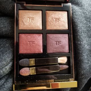 トムフォード(TOM FORD)のトムフォードアイシャドウ　04ハネムーン(アイシャドウ)