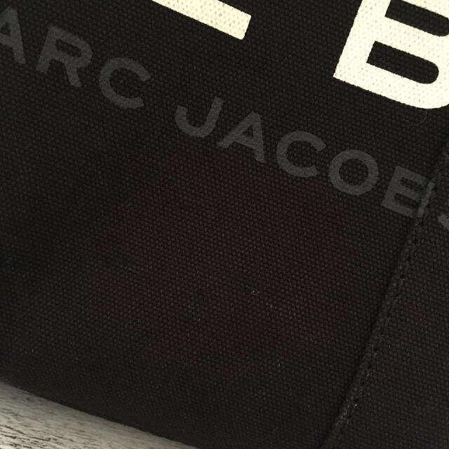 MARC JACOBS(マークジェイコブス)の美品♡MARC JACOBS マークジェイコブス♡トートバッグ　黒 レディースのバッグ(トートバッグ)の商品写真