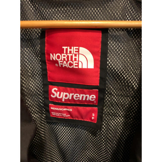 Supreme(シュプリーム)のsupreme TNF Cargo Jacket Sサイズ メンズのジャケット/アウター(マウンテンパーカー)の商品写真