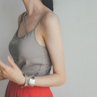 SLANT STRAP CAMI TOPS(キャミソール)