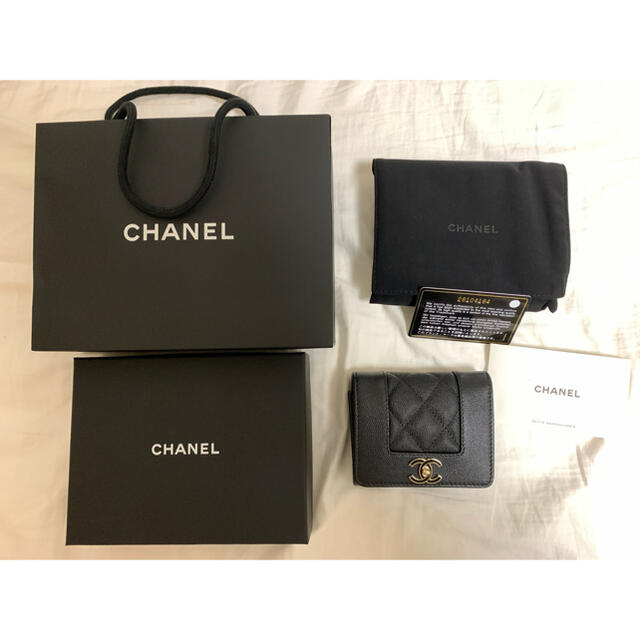 CHANEL(シャネル)のアビー様　専用　シャネル　財布 レディースのファッション小物(財布)の商品写真