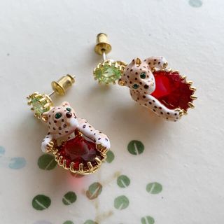 レネレイド(Les Nereides)のレネレイド　パンサー　エナメル　ピアス(ピアス)