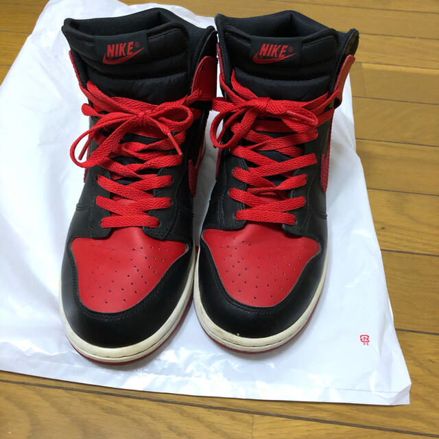 NIKE(ナイキ)のNIKE DUNK HIGH   Red レア 赤黒 ダンクハイ メンズの靴/シューズ(スニーカー)の商品写真