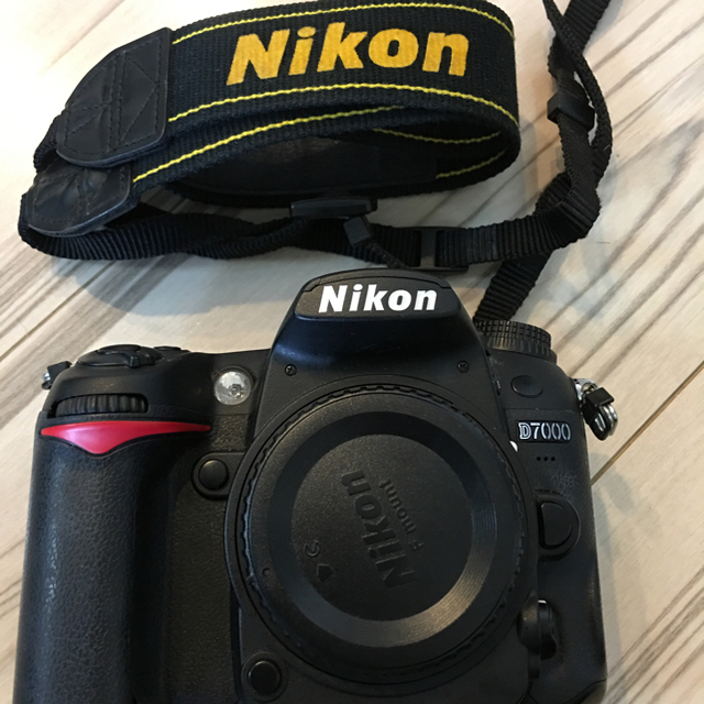 お値下げ不可品 Nikon デジタル一眼レフカメラ D7000 ボディー