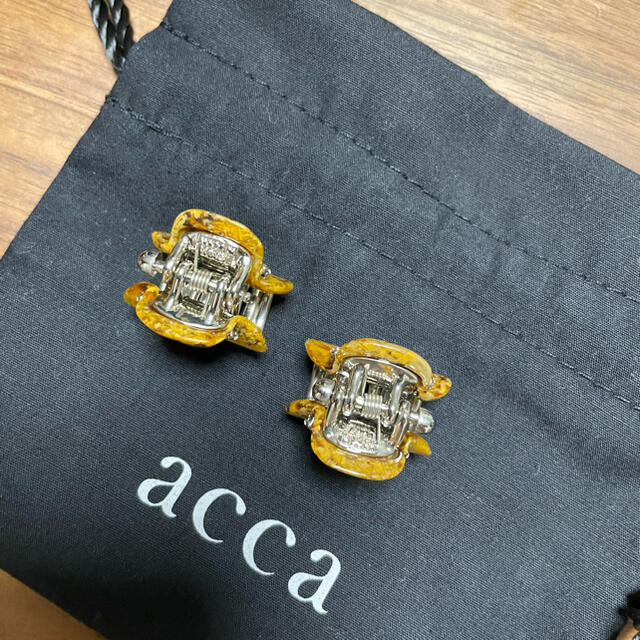 acca(アッカ)のacca ヘア　クリップ　2点　小 レディースのヘアアクセサリー(バレッタ/ヘアクリップ)の商品写真