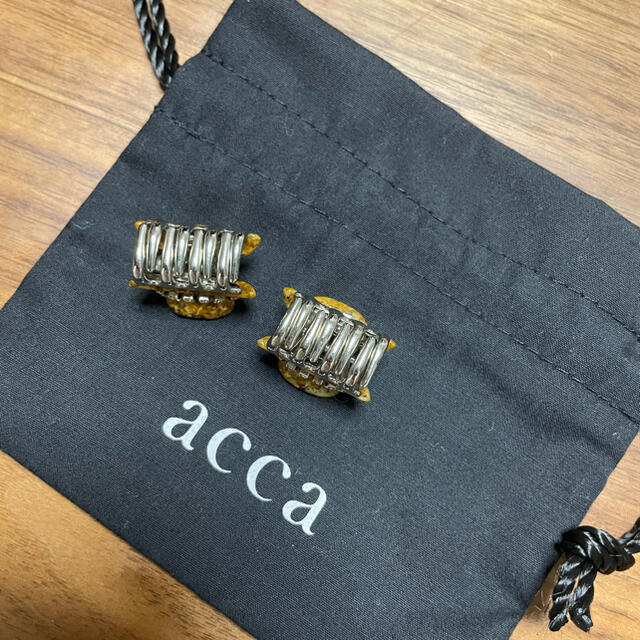 acca(アッカ)のacca ヘア　クリップ　2点　小 レディースのヘアアクセサリー(バレッタ/ヘアクリップ)の商品写真