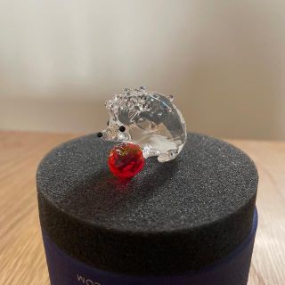 スワロフスキー(SWAROVSKI)のハリネズミとリンゴ(その他)