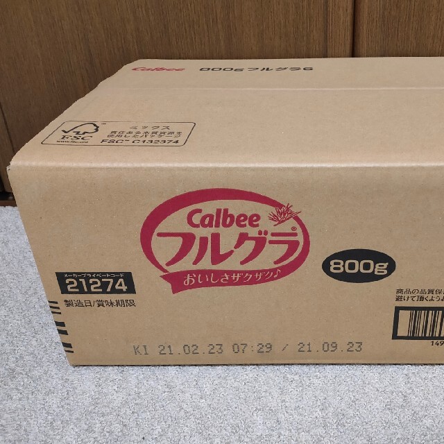 【送料無料】カルビー フルグラ 800g×6袋 食品/飲料/酒の食品(その他)の商品写真