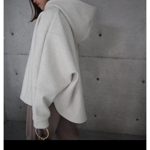 ウール混　ella hoodie poncho (ivory)