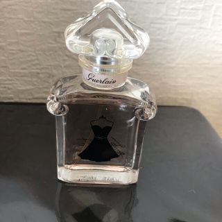 ゲラン(GUERLAIN)のゲラン GUERLAIN 香水 ラ プティット ローブ ノワール 30ml(香水(女性用))