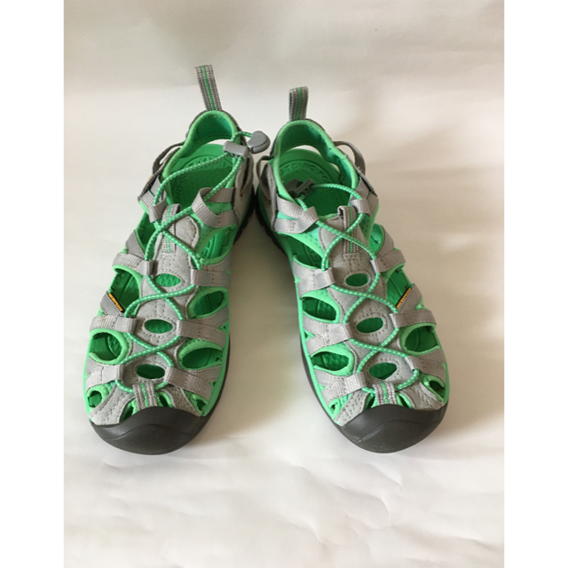 KEEN(キーン)の専用　KEEN  サンダル　ウィスパー　グリーン　25センチ レディースの靴/シューズ(サンダル)の商品写真
