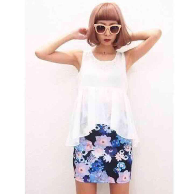 MURUA(ムルーア)のMURUA 新品 スカート 花柄 レディースのスカート(ミニスカート)の商品写真