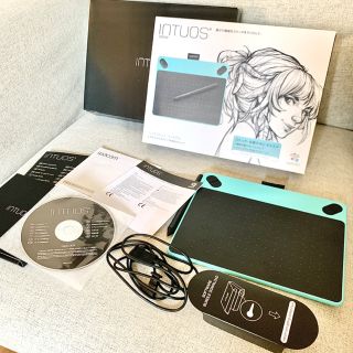 ワコム(Wacom)のワコム CTL-490/W0 ペンタブ　ペンタブレット　Intuos wacom(PC周辺機器)