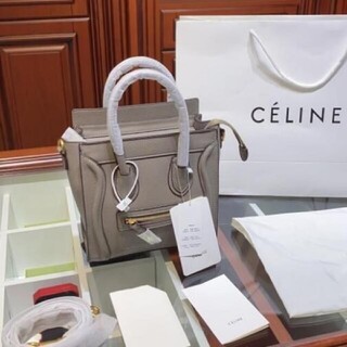 celine - Celine セリーヌ—スマイリーパッケージの通販｜ラクマ