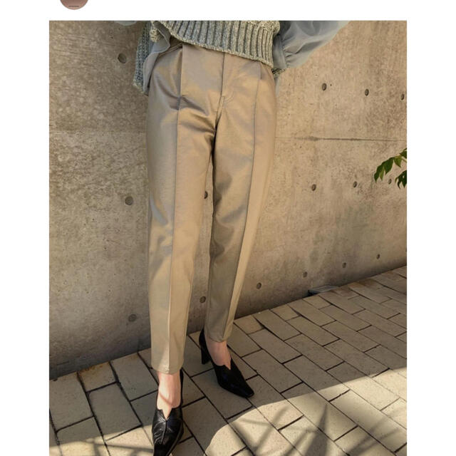 Ameri VINTAGE(アメリヴィンテージ)のAmeri DENIM DETAIL ECO LEATHER PANTS アメリ レディースのパンツ(その他)の商品写真