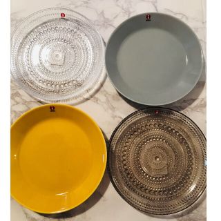 イッタラ(iittala)の【新品未使用品】イッタラ　ティーマ17c＆カステヘルミプレートセット②(食器)