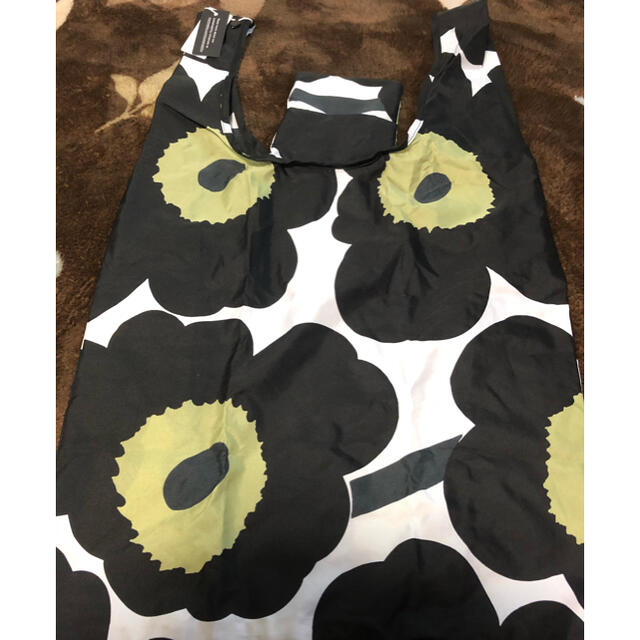 marimekko(マリメッコ)のマリメッコエコバッグ（ホワイト×ブラック×オリーブ） エコバッグ  レディースのバッグ(エコバッグ)の商品写真