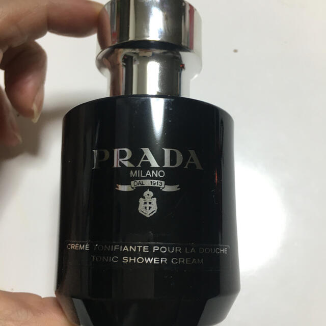 PRADA(プラダ)のプラダ　オム　シャワークリーム コスメ/美容のボディケア(ボディクリーム)の商品写真