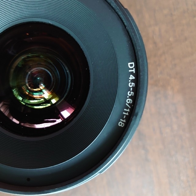 SONY(ソニー)の値下げ【ソニーAマウント】DT 11-18mm F4.5-5.6 SAL1118 スマホ/家電/カメラのカメラ(レンズ(ズーム))の商品写真