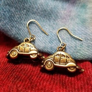 No.650 クラシックカーのユニークピアス★イヤリング　レトロ、車、car(ピアス)